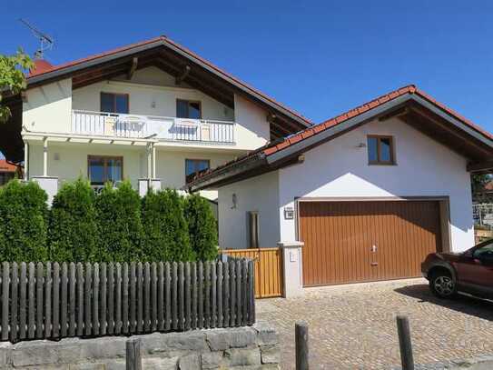 Großzügiges Einfamilienhaus mit Bergblick