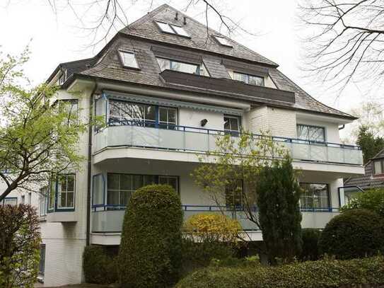 Gepflegte 2-Zimmer-Maisonette-Wohnung mit Balkon und EBK in Farmsen-Berne, Hamburg