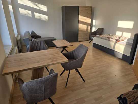 Vollständig möbliert und ausgestattetes 1-Zimmer-Appartement direkt am Josephinenplatz