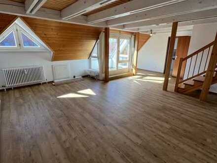 Stilvolle 2-Raum-Maisonette-Wohnung mit Einbauküche in Sindelfingen