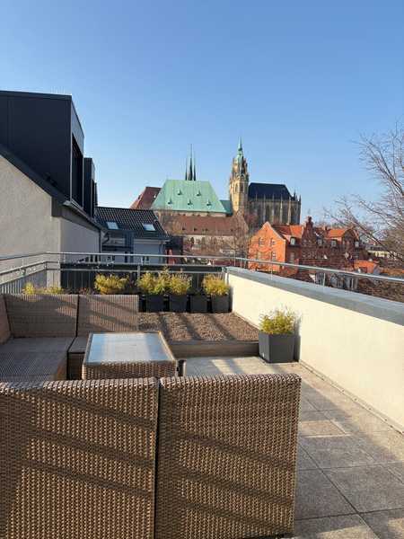                                                               D16642 +++ 20m&sup2; Dachterrasse +++ Erfurt-Altstadt +++ gro&szlig;e 2 Raum Wohnung +++                                                       in Altstadt (Landshut)