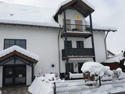 Helle 2-Zimmer-Wohnung mit Balkon in ruhiger Wohnlage