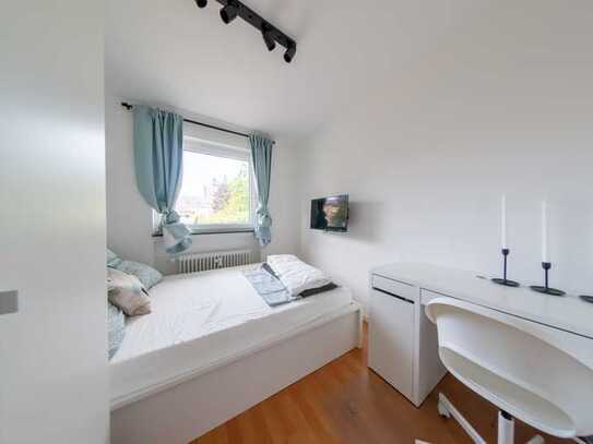 +++ Furnished room in 60386 +++