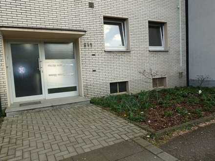 Nur 180.000 € für 80 m² helle 3-Zimmer-Wohnung mit Balkon im EG in Oberhausen-Sterkrade, neben LIDL