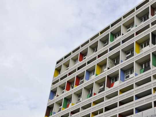 Loftwohnung mit Panoramablick im Corbusierhaus für drei Jahre befristet.