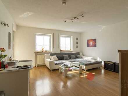 Gut geschnittene, schicke und gepflegte 2-Zimmer-Eigentumswohnung nähe Altstadt und AUDI mit Balkon
