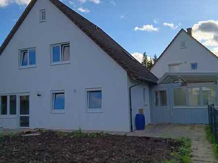Preiswertes 5,5-Zimmer-Einfamilienhaus mit EBK in Crailsheim