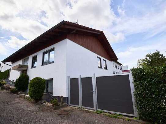 schickes Zweifamilienhaus mit Pool, Garten, Garage uvm. auf der Suche nach einer neuen Familie!