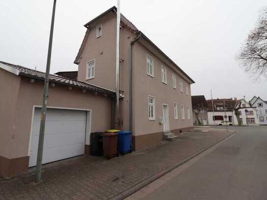 Kernsaniertes Fachwerkhaus 4ZKB + Garage in Rheinnähe