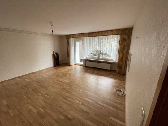 Geschmackvolle 3-Raum-Wohnung mit gehobener Innenausstattung mit EBK in Hilden