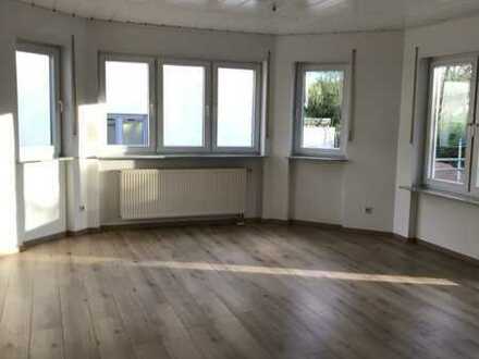 Renovierte 3 Zimmer Wohnung in Lingenfeld / 68m² / 2 Stellplätze