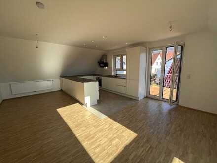 Helle 3-Zimmer-Dachgeschosswohnung mit großem Balkon in Hohensachsen