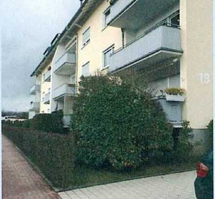 Kapitalanleger: Vermietete familienfreundliche 3-Zimmer Wohnung mit Balkon