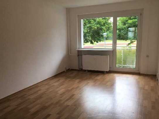 2-Raum-Wohnung im 1.OG mit Balkon!