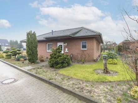 Idyllisch gelegener Bungalow mit großem Garten und Doppelgarage in Tangerhütte