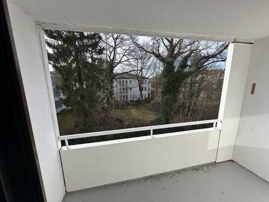 Frisch saniertes 1-Zimmer-Apartment mit Balkon