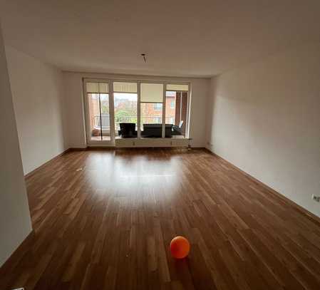 Schöne 3-Zimmer Wohnung nahe am Rhein!