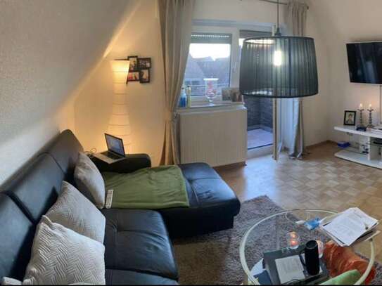 Attraktive 2-Zimmer-Dachgeschosswohnung mit Balkon und EBK in Borkener Innenstadt