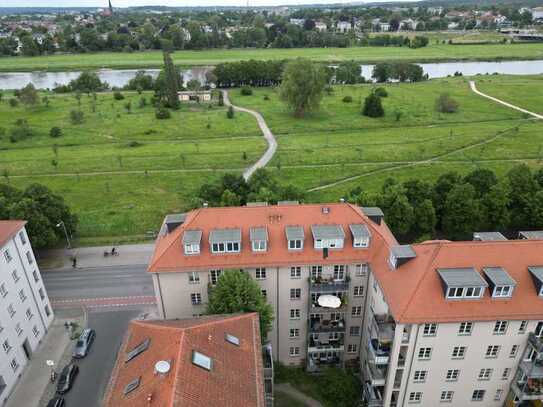 Frei werdende traumhafte Maisonette über den Dächern von Dresden mit Weitblick!