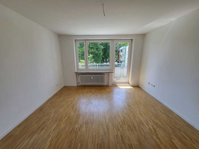                                                               Modernisierte 2-Zimmerwohnung mit Loggia in der Hammerschmiede zu vermieten                                                       in Hammerschmiede (Augsburg)