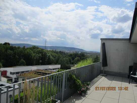 Penthouswohnung mit unverbaubarem Fernblick auf Schurwald. Von Privat. Kein Makler.