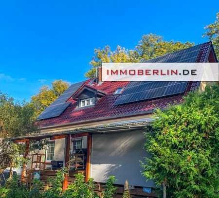 IMMOBERLIN.DE - Charmantes Haus mit Gartenidylle & Garage in ländlicher Lage