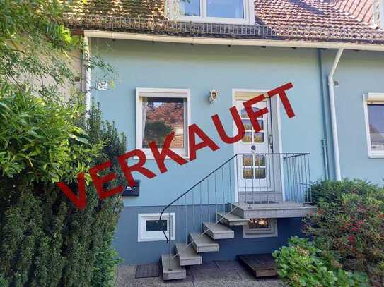 TOP ANGEBOT ideal für die kleine Familie ! Schnuckeliges Reihenhaus mit Südwestgarten in ruhiger S