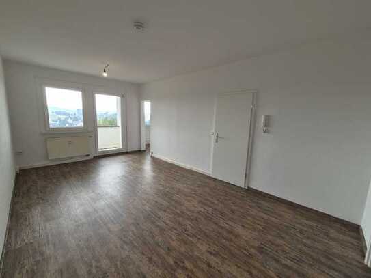 SÜßE 2 RAUM-WOHNUNG ZUM VERLIEBEN IM 3.OG MIT BALKON!