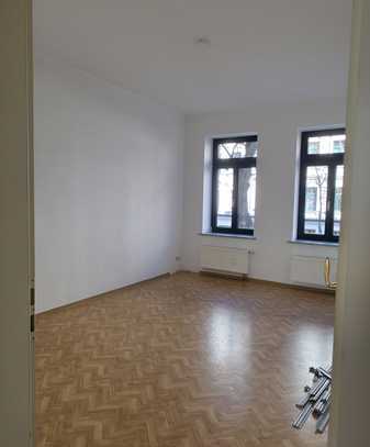 Charmante 2-Zimmer-Wohnung in ruhiger Lage – frisch renoviert & mit Einbauküche