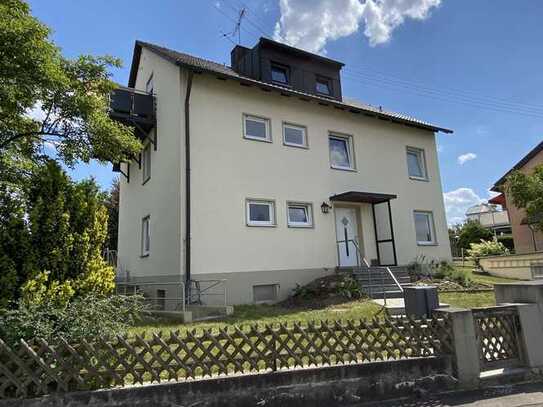 schöne große 3 ZKB-Wohnung mit Süd-Balkon, Gartenanteil und ruhiger Lage …