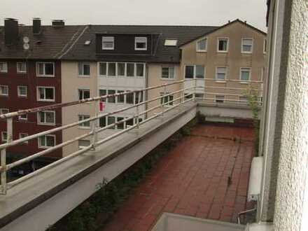 Über den Dächern von Hagen,günstige 2-Zimmerwohnung mit sehr großem Balkon in Hagen, Leimstraße 73