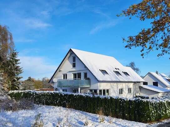 Moderne 4,5-Zimmer-EG-Wohnung mit gehobener Innenausstattung mit EBK in Laupheim