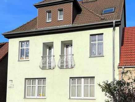 Geräumiges Einfamilienhaus mit großem Grundstück