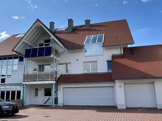 Helle 3-Raum-Wohnung mit EBK, Terrasse und Balkon in Vilsbiburg