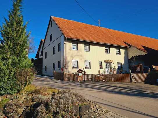 Günstiges 7-Zimmer-Farmhaus in Horgenzell