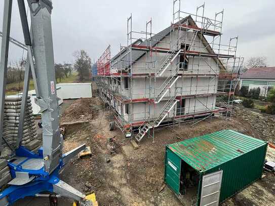 *Haus im Bau*Familienfreundliches Reihenhaus in ruhiger Lage