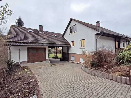 Einfamilienhaus mit" Gewerbeeinheit" in ruhiger Lage