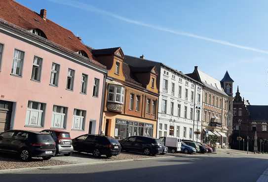 HISTORISCHES ZENTRUM - WOHN - GESCHÄFTSHAUS - AUSBAURESERVEN