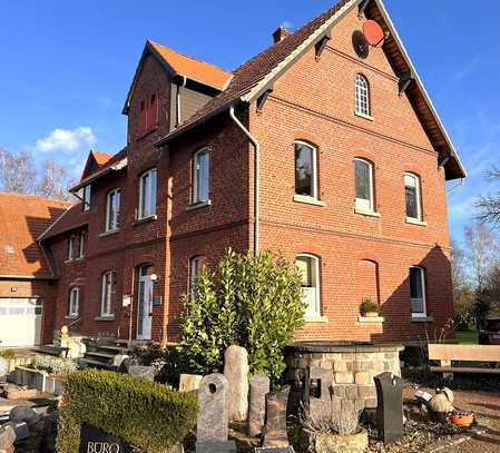 Herrschaftliches Anwesen auf 10.360 m² mit Gewerbeeinheit & Lagerflächen am Rande von Soest