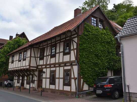 *Lippoldsberg* Historisches Wohnhaus mit Gewerbeteil * ca. 350m² Wohn-/ und Praxisfläche *195 m² GS*