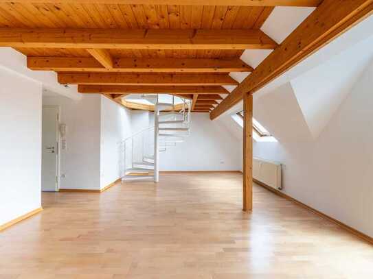 lichtdurchflutete schöne Maisonette-Wohnung mit Garagenstellplatz & großzügigem Balkon in TOP-Lage!