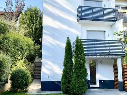 Reiheneckhaus mit "Einliegerwohnung" - Garten und 2 Garagen in Ludwigsburg