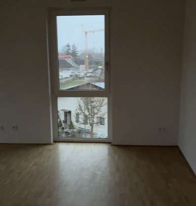 Neuwertige 4-Zimmer-Wohnung mit Balkon und EBK in Bonn