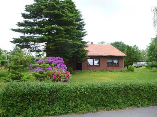 Neuer Preis! Einfamilienhaus am Ortsrand in Struckum