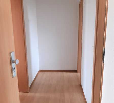 "Moderne Eleganz: 2 Zimmer-Wohnung mit Balkon - zeitgemäßes Wohnen in Bautzen!"