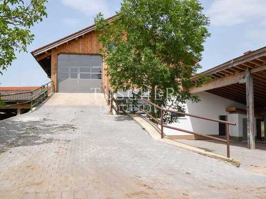 Große Gewerbe-/Lagerhalle im Außenbereich von Bruck!