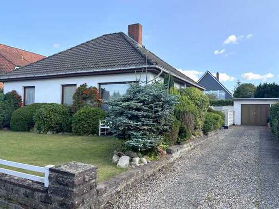 Bungalow mit ausgebautem Dachgeschoss, Vollkeller und Garage nahe NOK