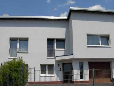 Fischbachtal Niedernhausen:1-2 Familienhaus mit Garten & vielen Extras in traumhafter Weitsicht-Lage