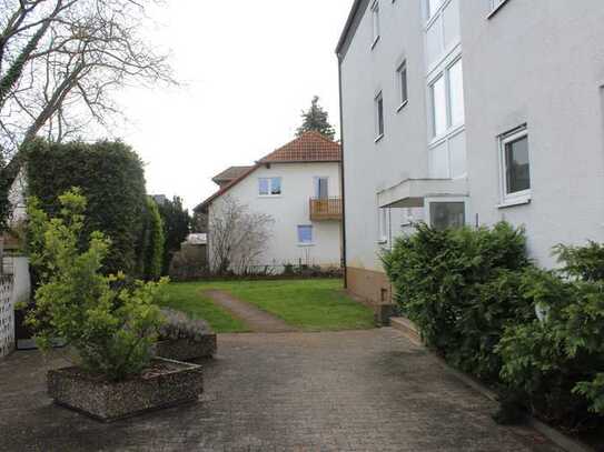 Attraktive 3-Zimmer-Dachterrassenwohnung mit EBK in Lambsheim