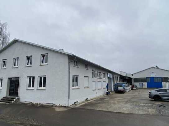 Lager- und Produktionshalle mit Büro- und Sozialräumen